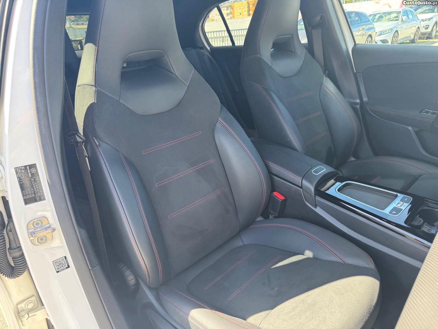 Mercedes-Benz A 200 AMG Line Aut. — fotografia 10