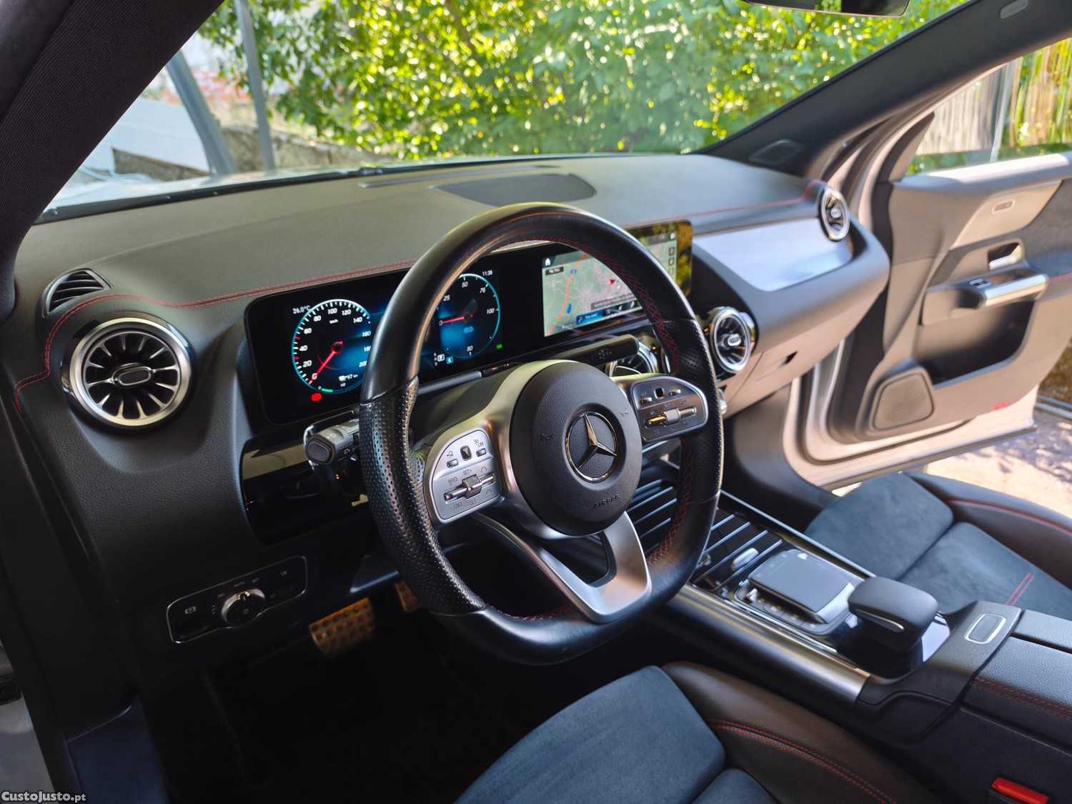 Mercedes-Benz EQA AMG Line — fotografia 13