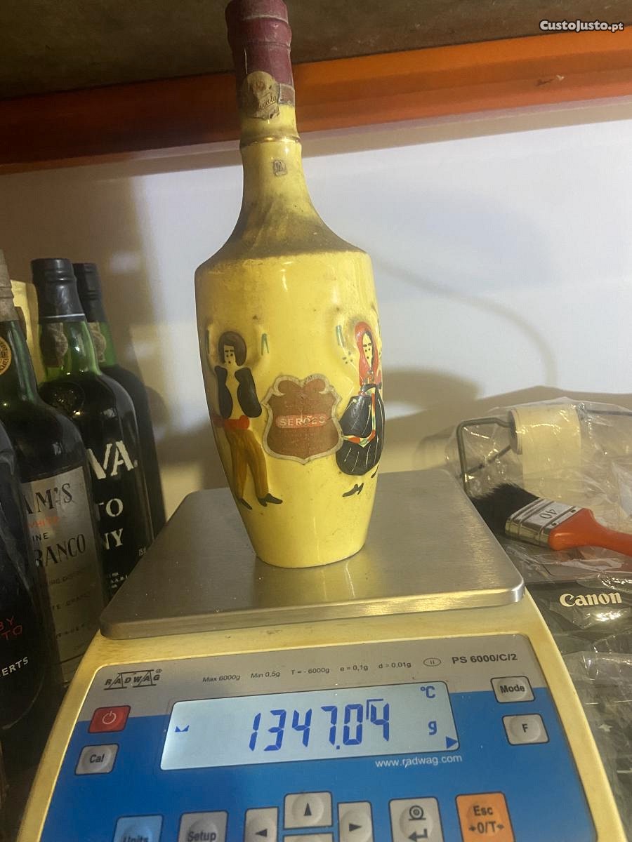 Garrafa de vinho do Porto Serões garrafa Amarela