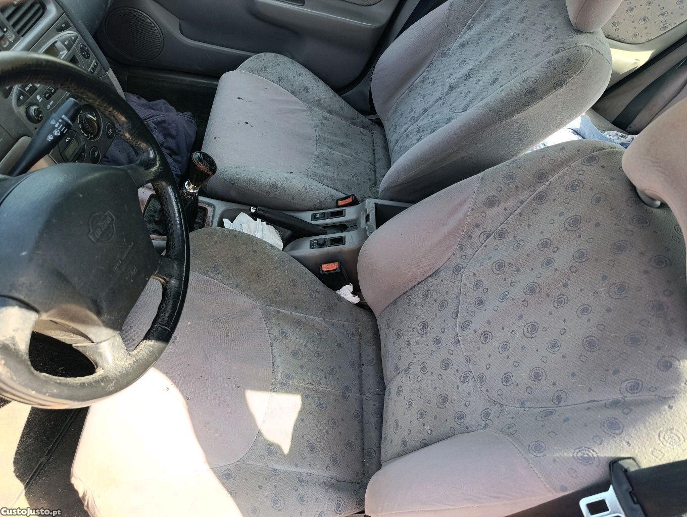 Nissan Primera — fotografia 6