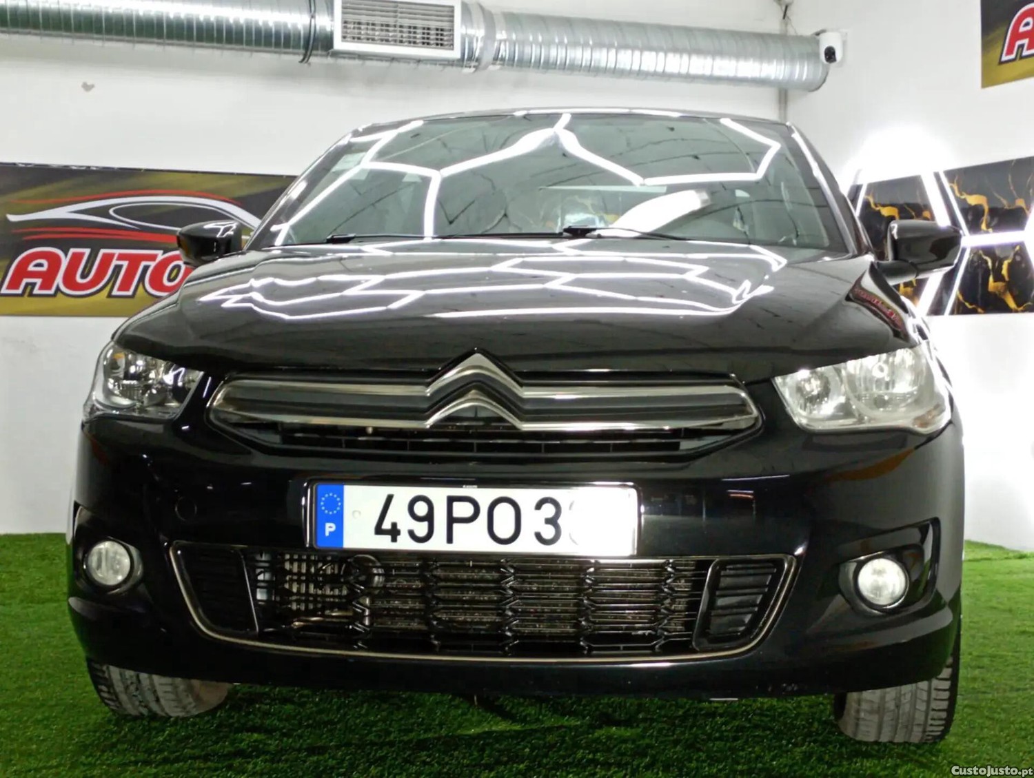 Citroën C-Elysée 1.6 BlueHDi Exclusive — fotografia 17