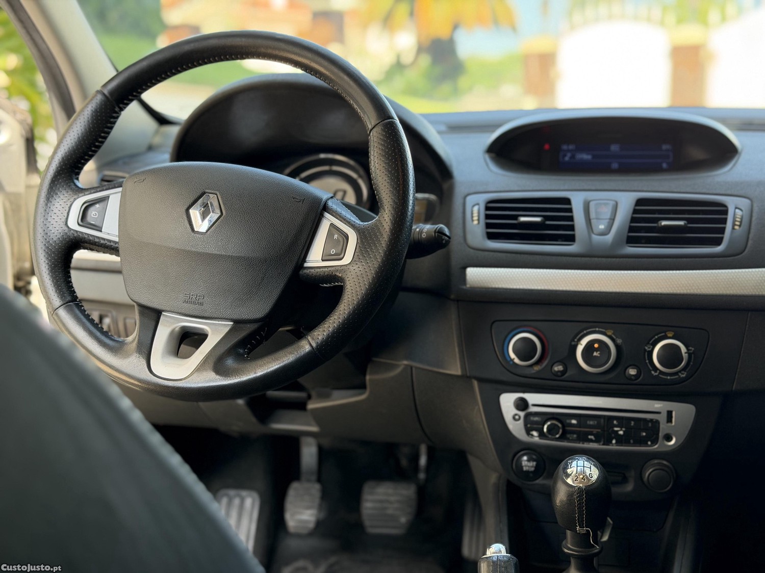 Renault Mégane Sport Tourer 1.5 dCi Dynamique — fotografia 8
