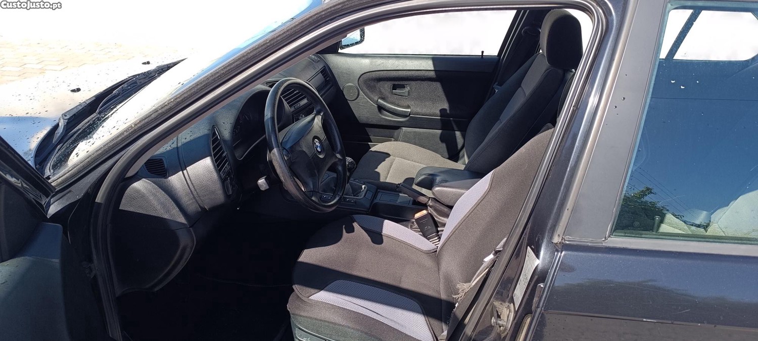 BMW 318 E36 1.7 TDS ler anúncio — fotografia 6