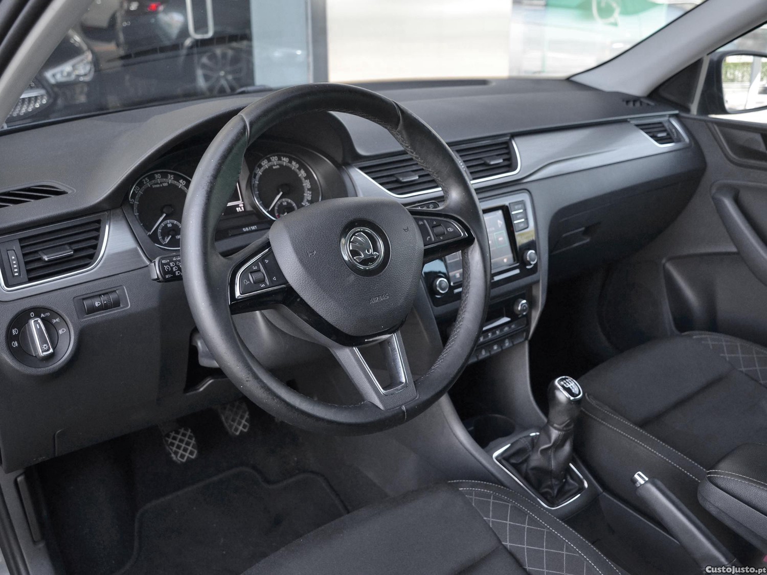 Skoda Rapid SpaceBack 1.4 Tdi Nacional 110.000kms - 18 foto 5