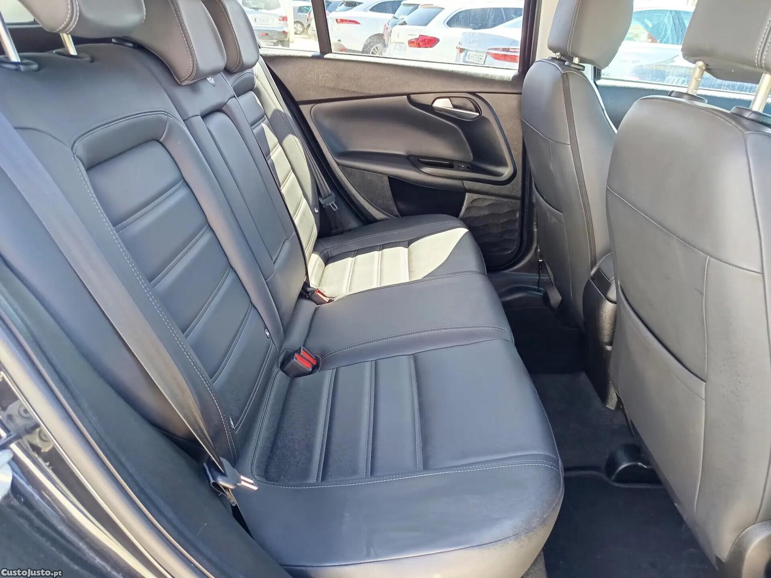 Fiat Tipo 1.3 M-Jet Sport — fotografia 13