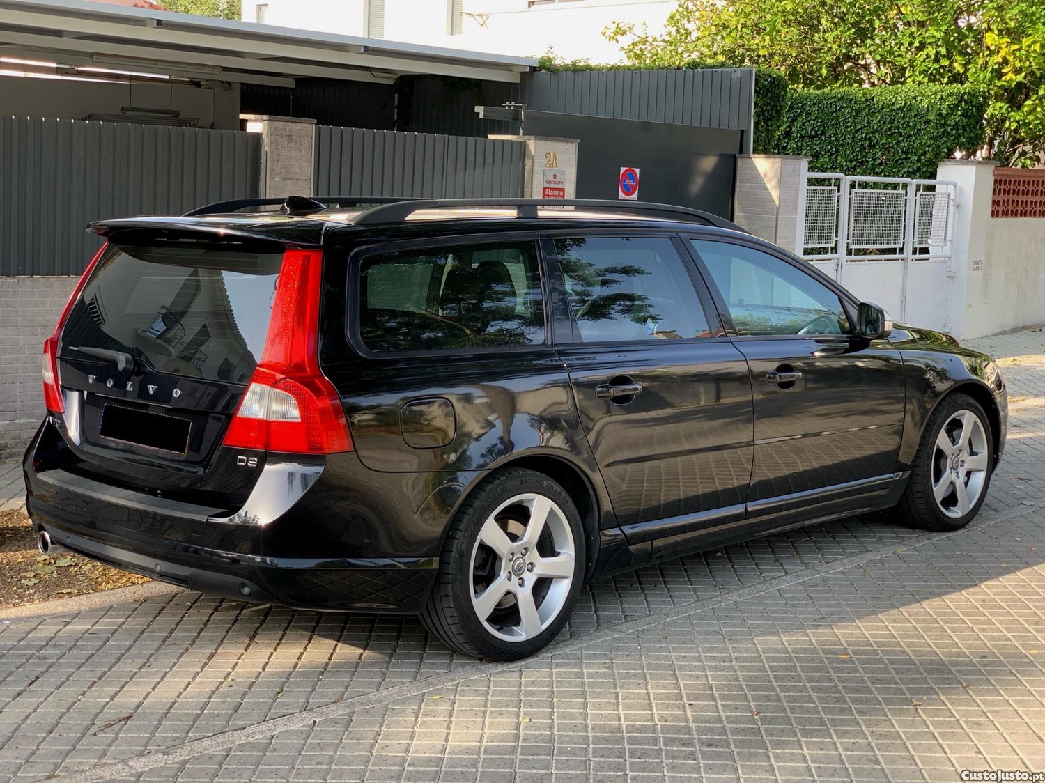 Volvo V70 D3 R-Design Geartronic — fotografia 10