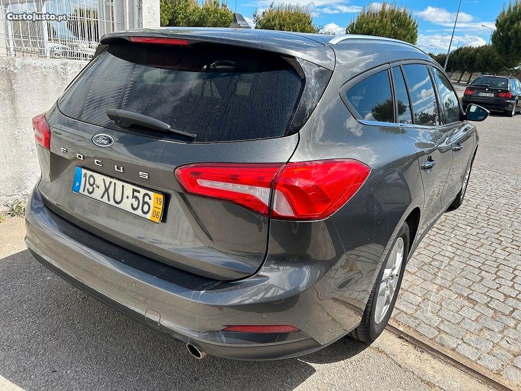 Ford Focus SW1.5 TDCi EcoBlue Business — fotografia 6