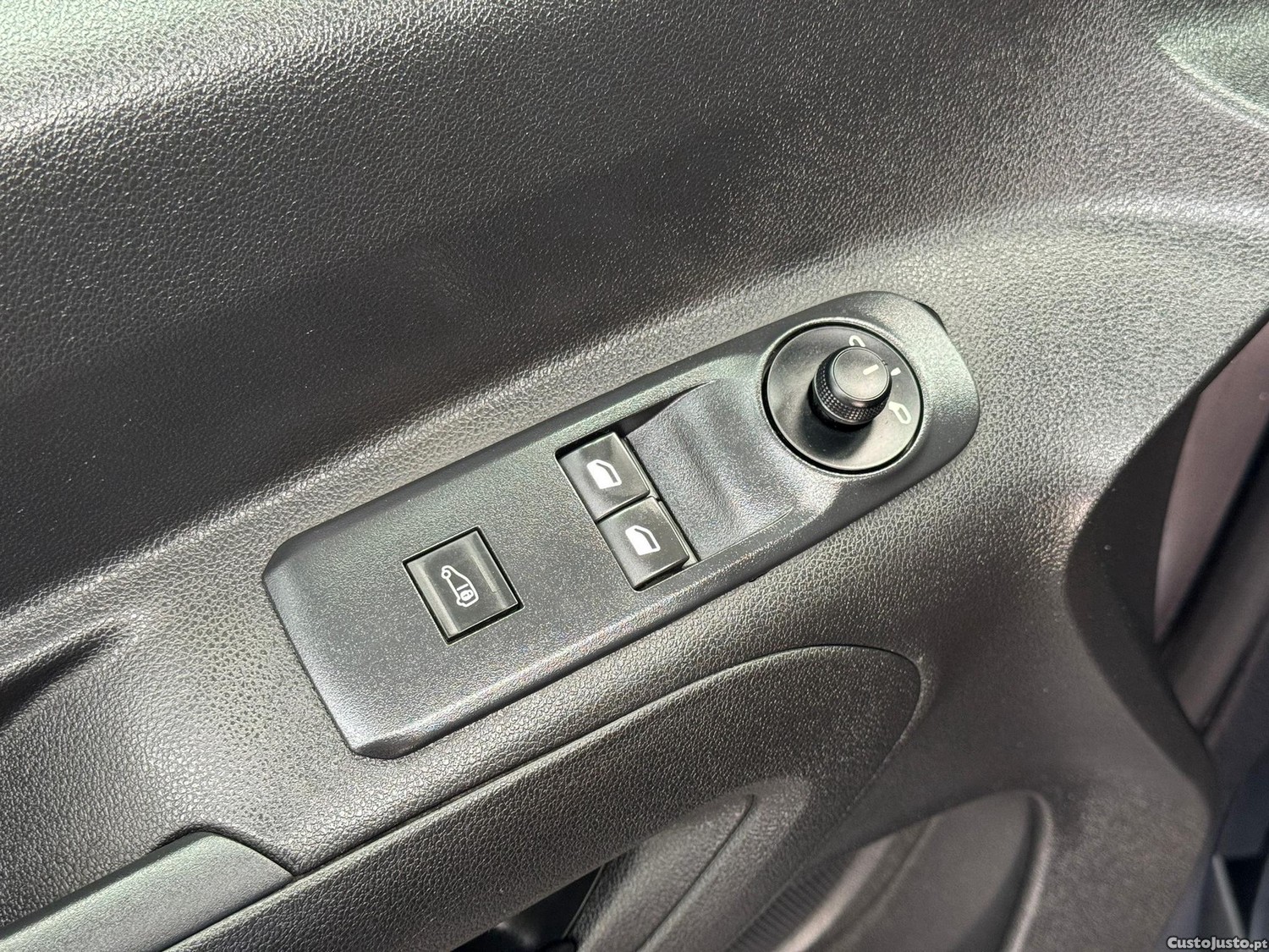 Peugeot Partner 1.5 BlueHDi Asphalt Standard EAT8 — fotografia 15