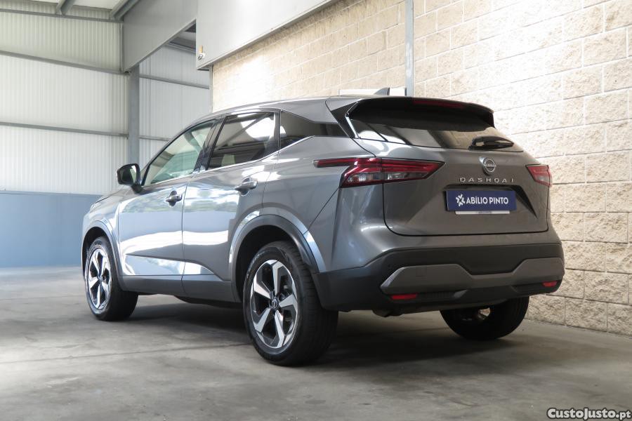 Nissan Qashqai 1.3 DIG-T N-Connecta — fotografia 28