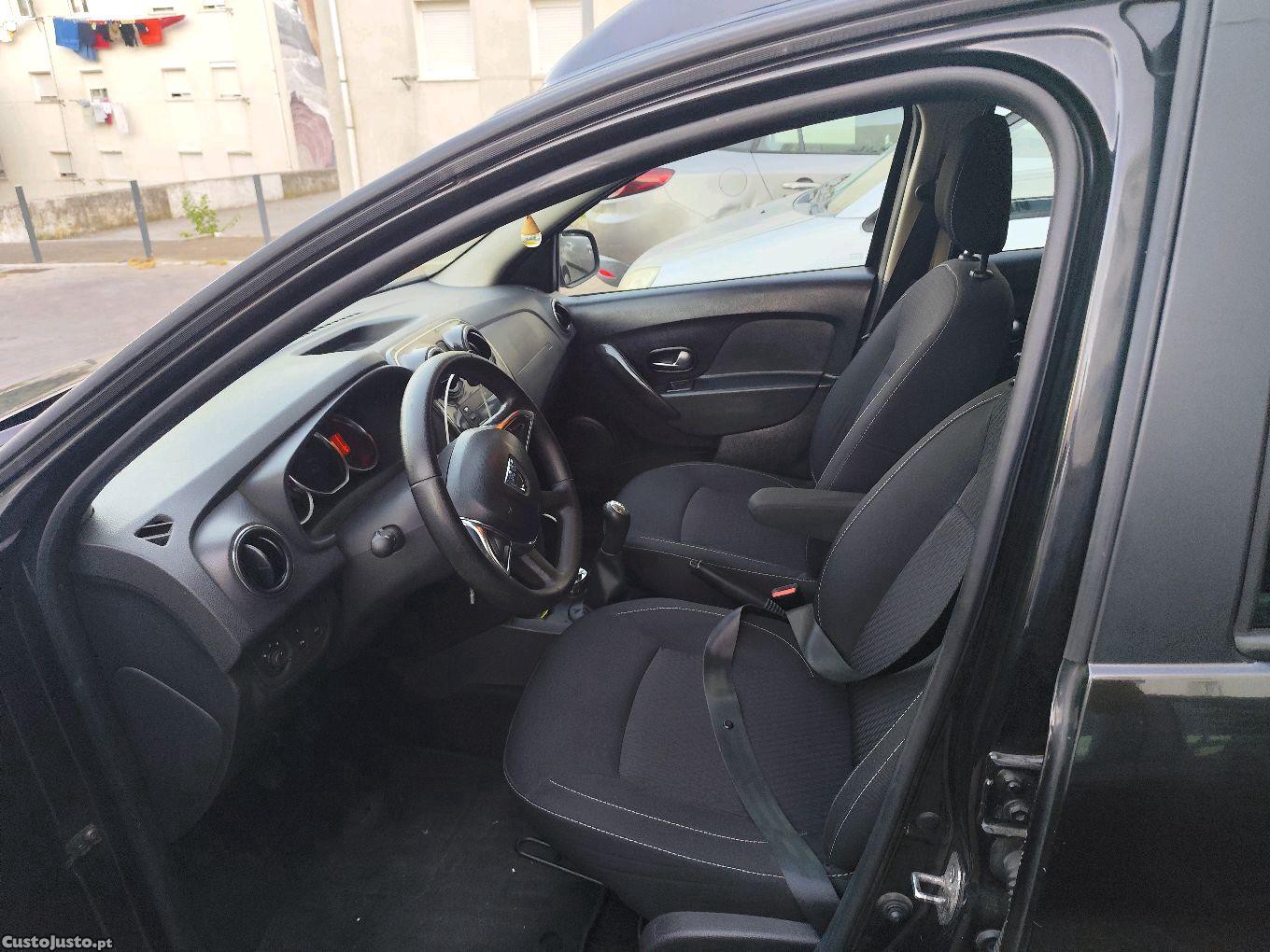Dacia Logan 1.5 dci — fotografia 4