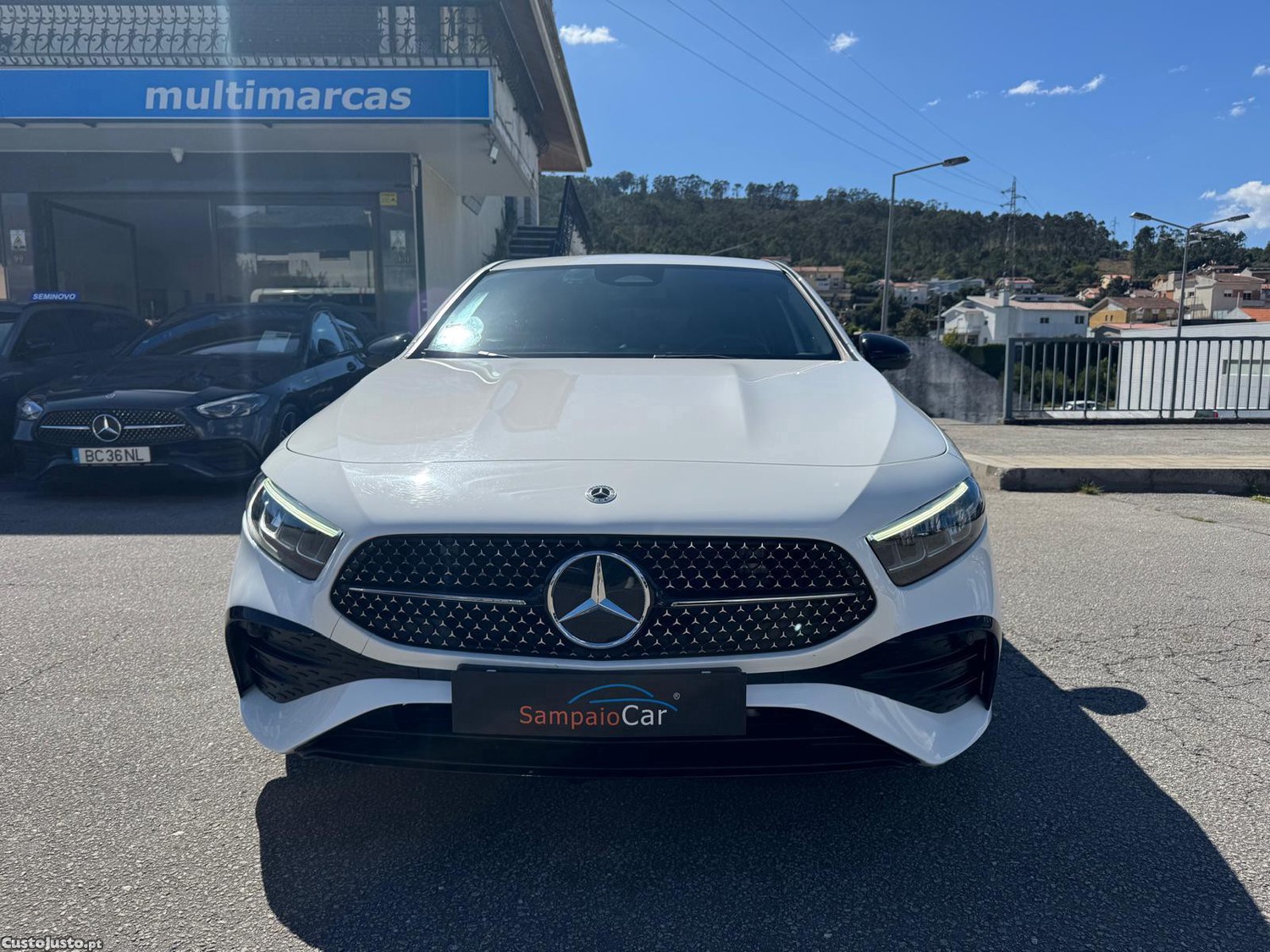 Mercedes-Benz A 200 AMG Line Aut. — fotografia 24