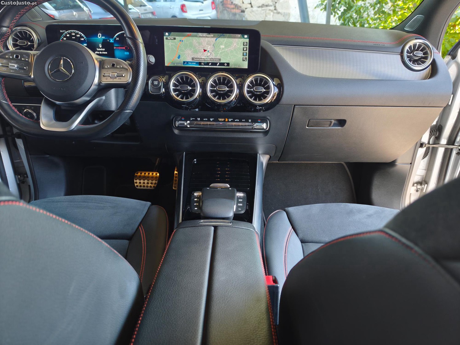 Mercedes-Benz EQA AMG Line — fotografia 10
