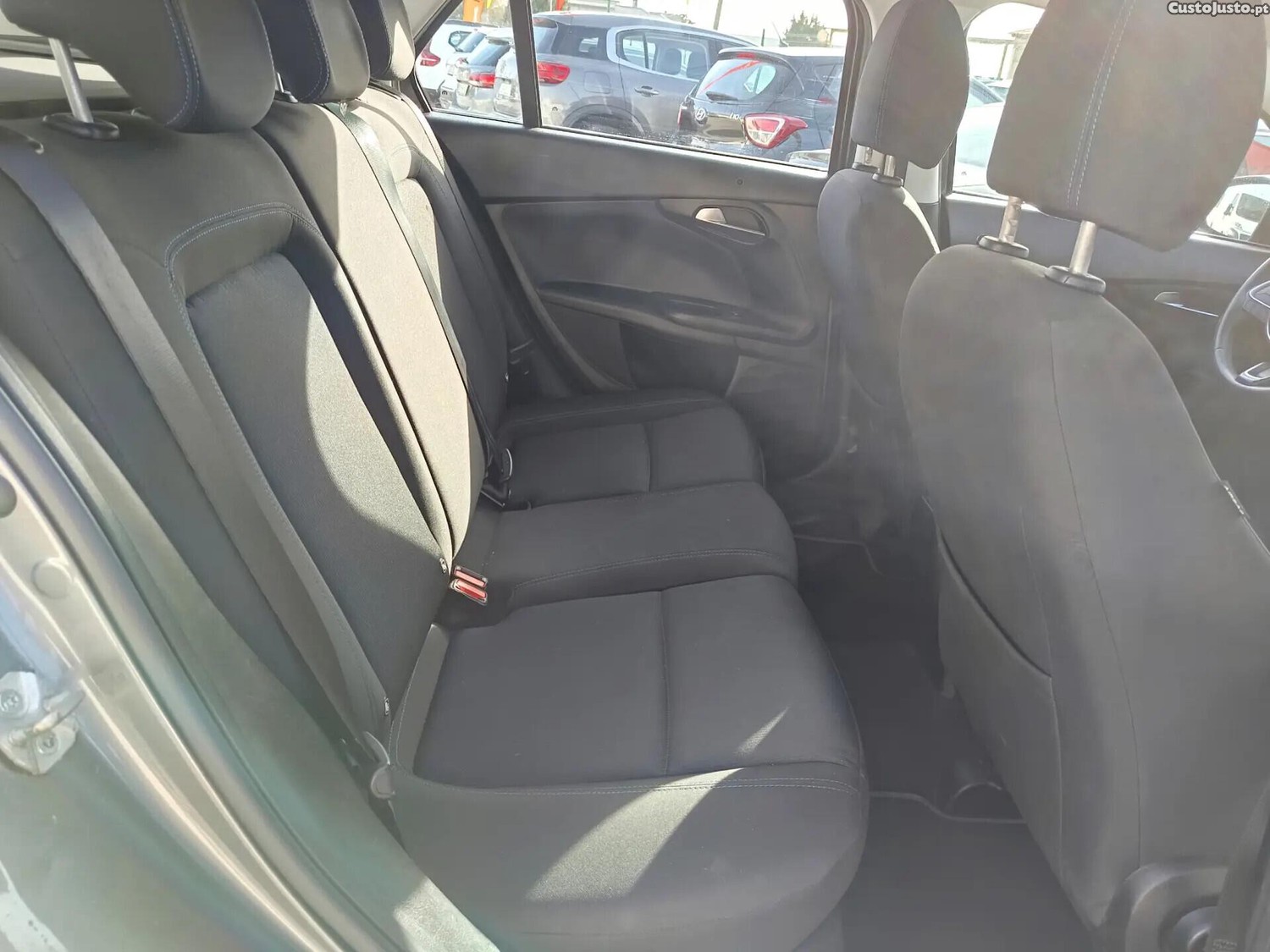 Fiat Tipo 1.0 GSE T3 City Life — fotografia 13