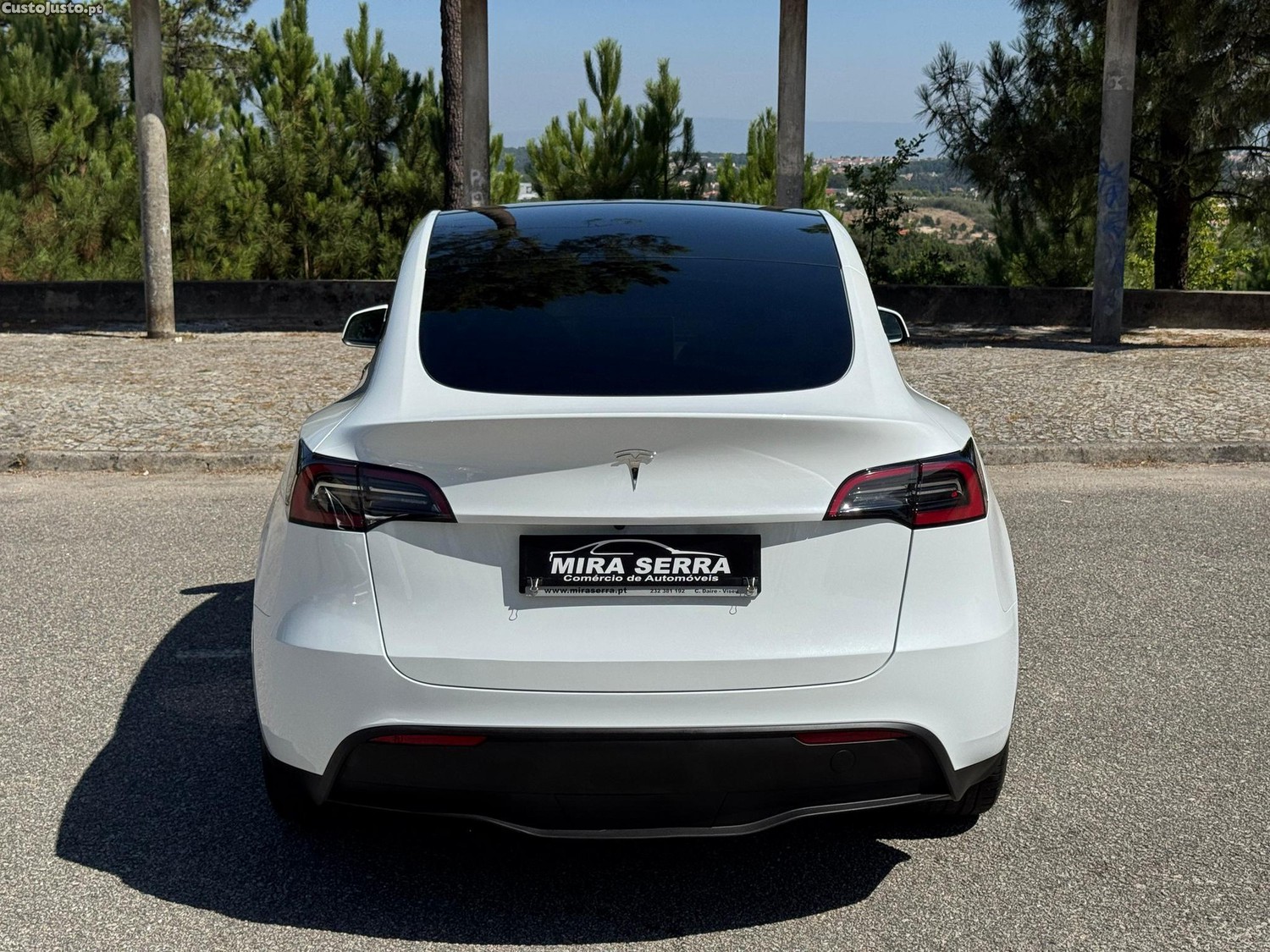 Tesla Model Y Tração Traseira — fotografia 18