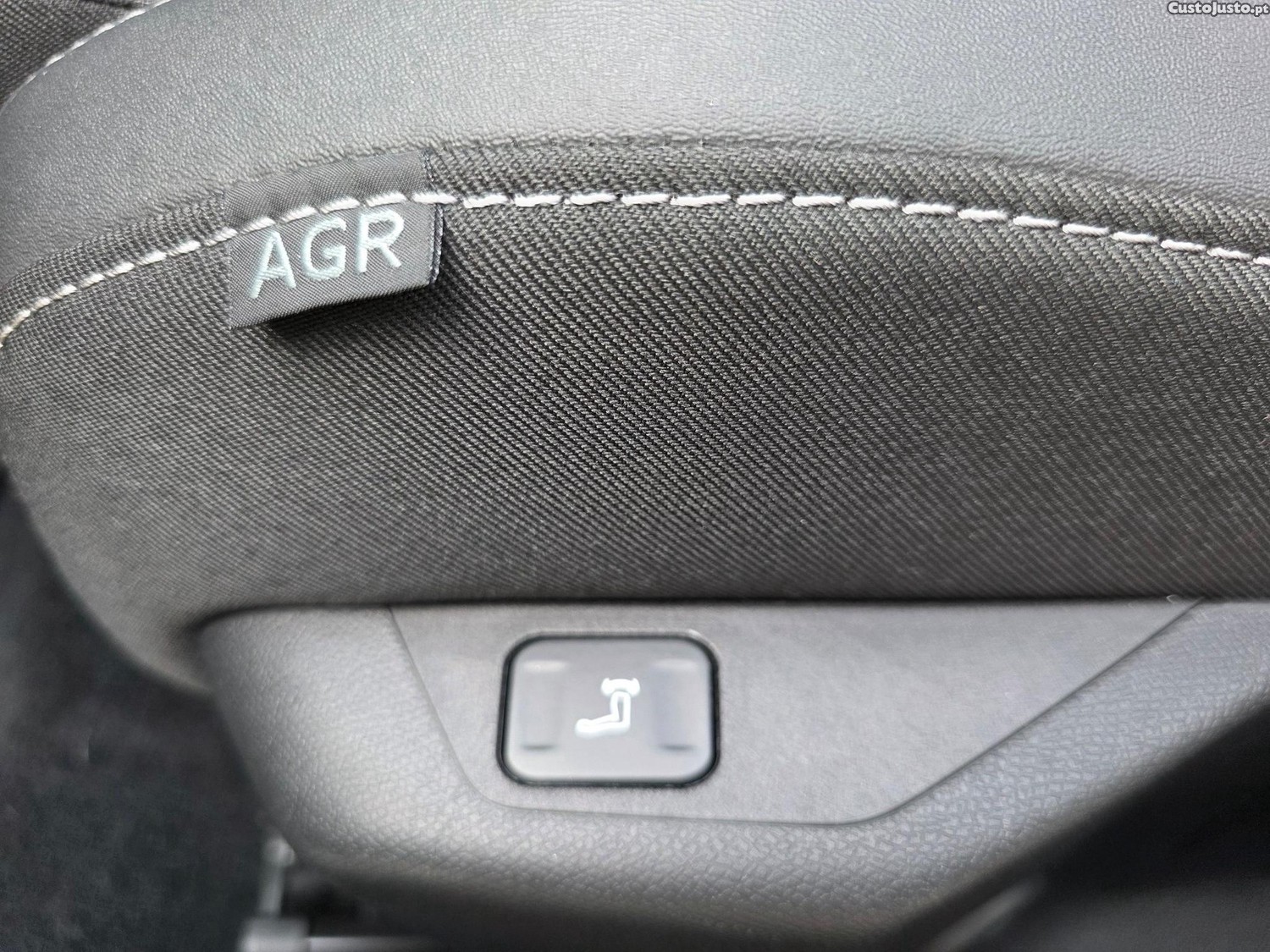 Opel Astra Sports Tourer 1.2 T Hybrid GS eDCT — fotografia 8