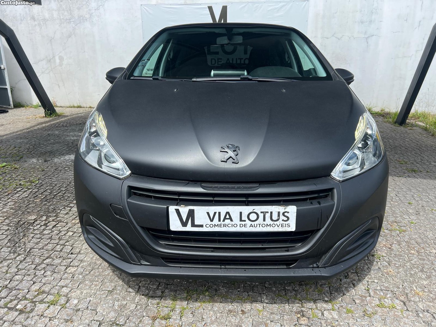 Peugeot 208 1.2 PURE TECH — fotografia 10