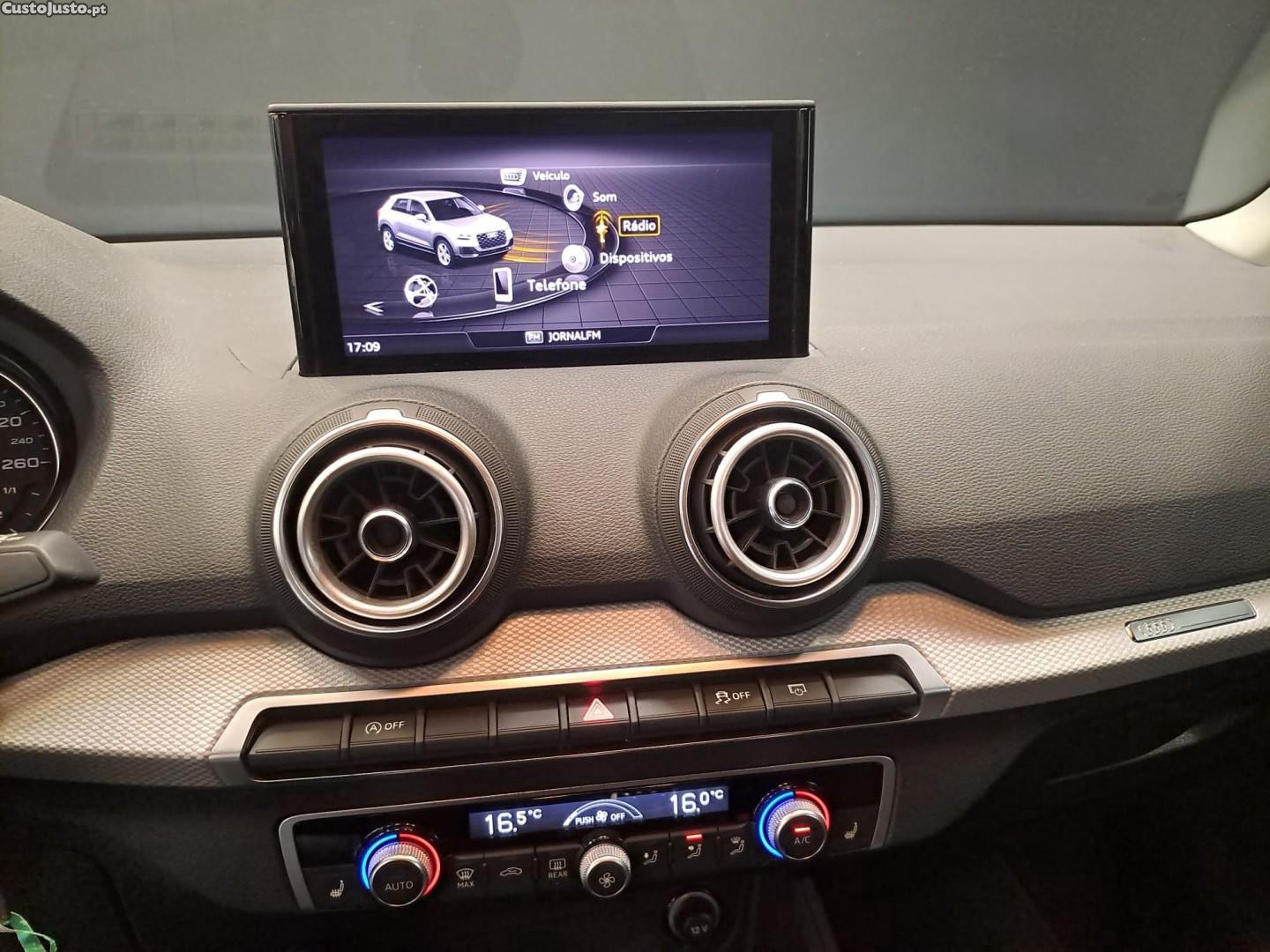 Audi Q2 30 TFSI Advanced — fotografia 7