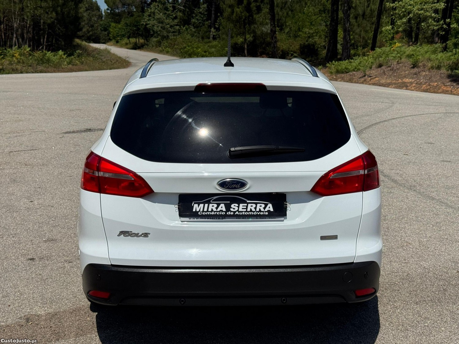 Ford Focus 1.0 SCTi Titanium — fotografia 18