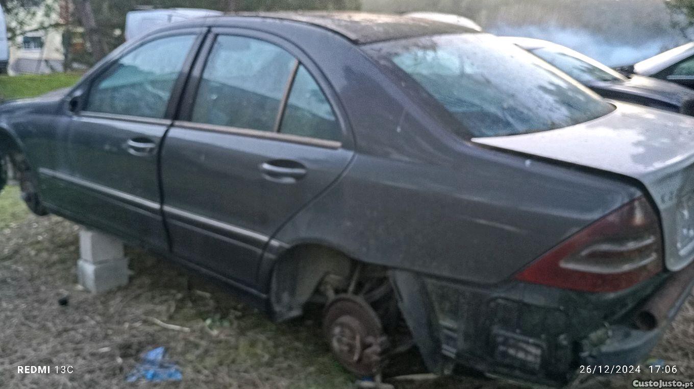 Mercedes-Benz C 270 W203 - 01 foto 2