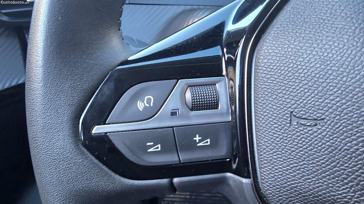 Peugeot 208 1.2 PureTech Active — fotografia 17
