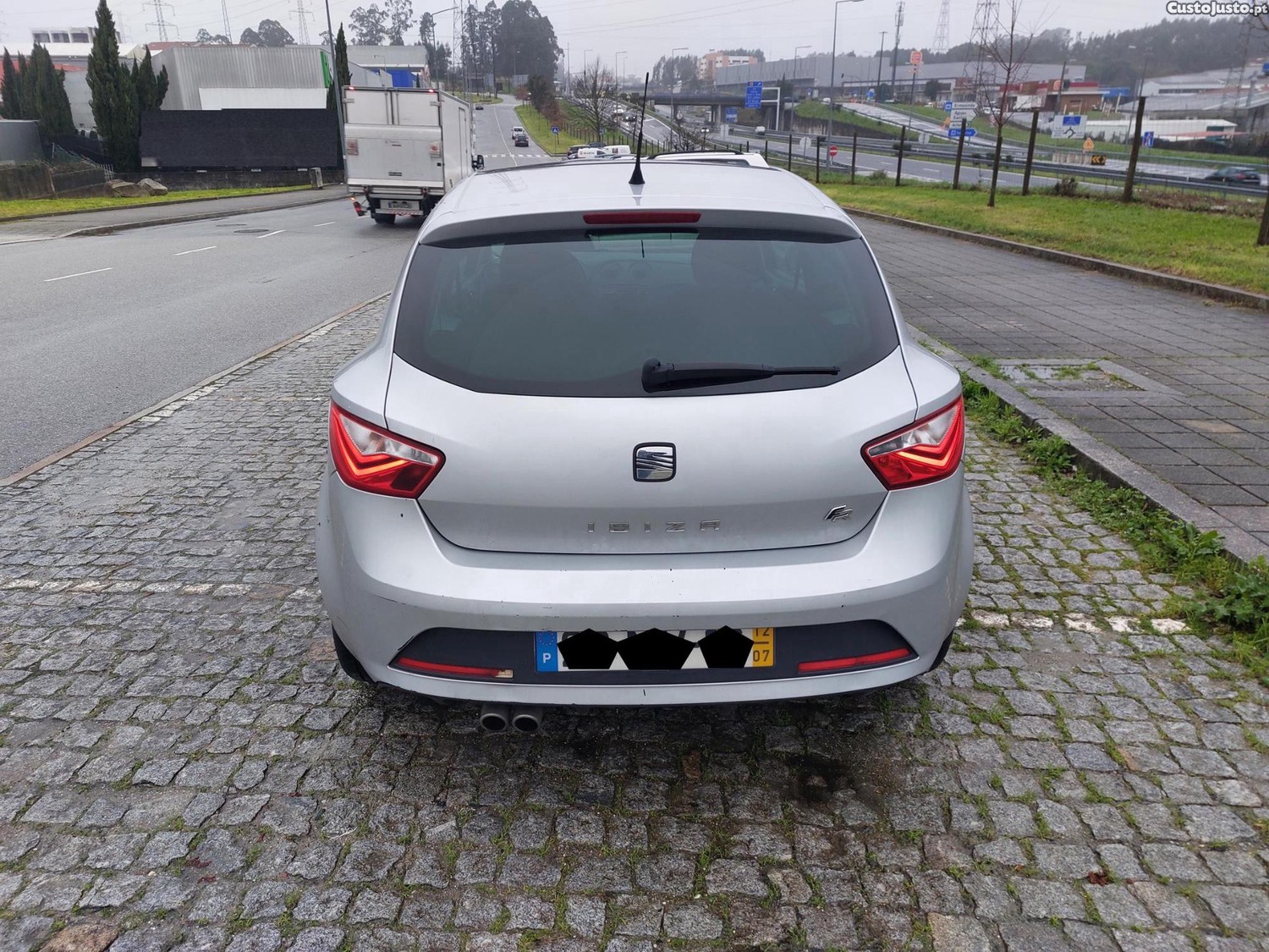SEAT Ibiza 1.6 FR — fotografia 6