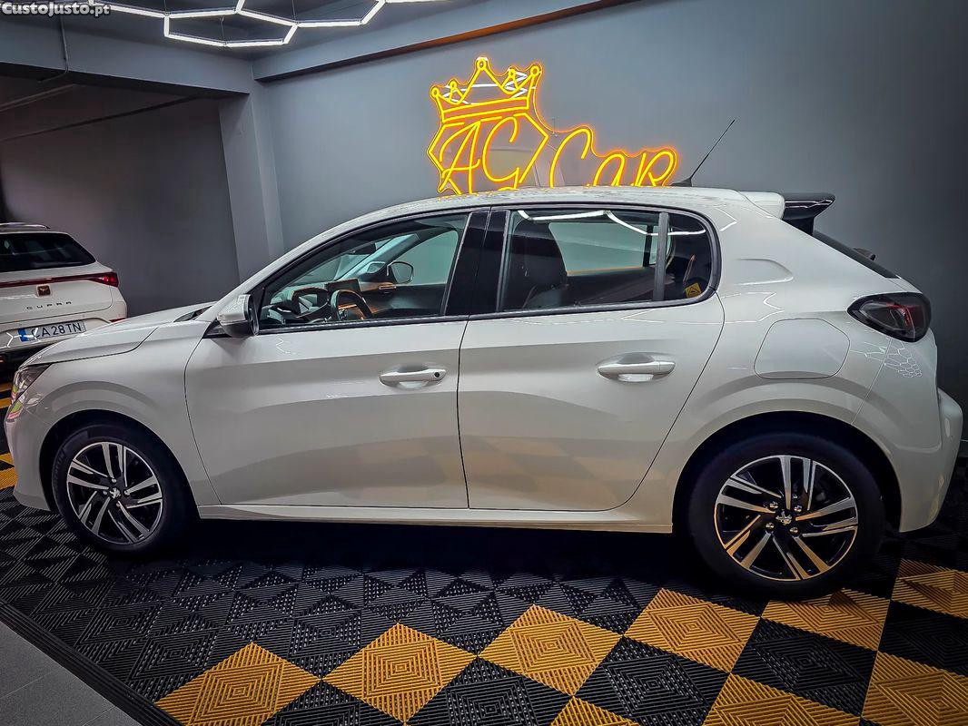 Peugeot 208 1.2 PureTech Allure Pack EAT8 — fotografia 15