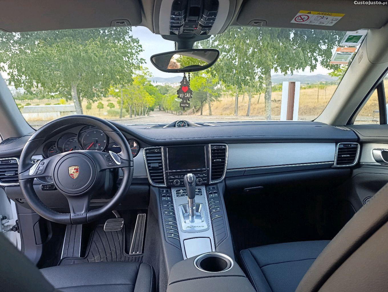 Porsche Panamera Stuttgart 3.0 V6 300 CV 88.000 — fotografia 3