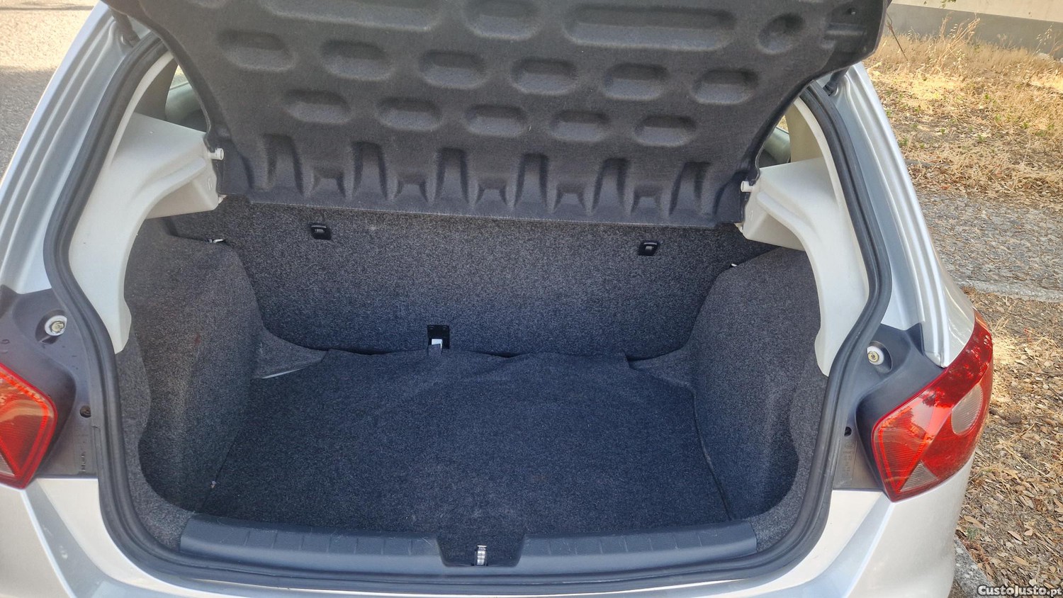 SEAT Ibiza 1.4tdi 90cvs 5 portas 5 lugares 12/2016 Nacional — fotografia 2