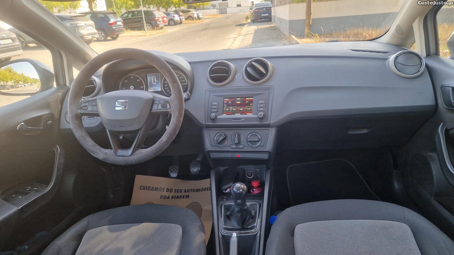 SEAT Ibiza 1.4tdi 90cvs 5 portas 5 lugares 12/2016 Nacional — fotografia 6