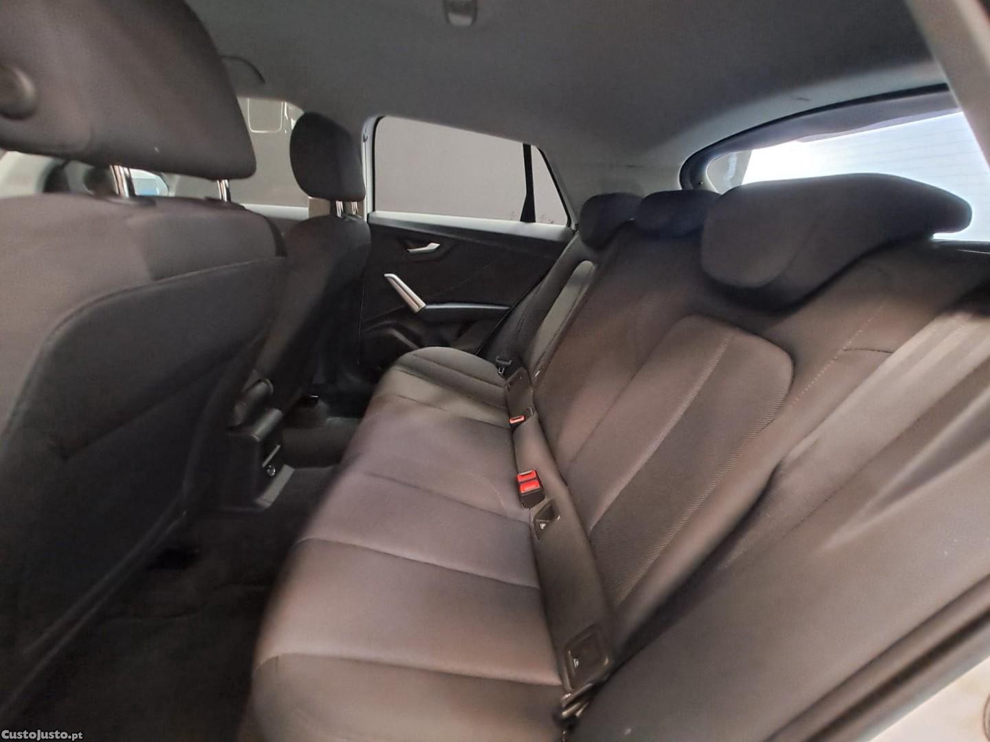 Audi Q2 30 TFSI Advanced — fotografia 3