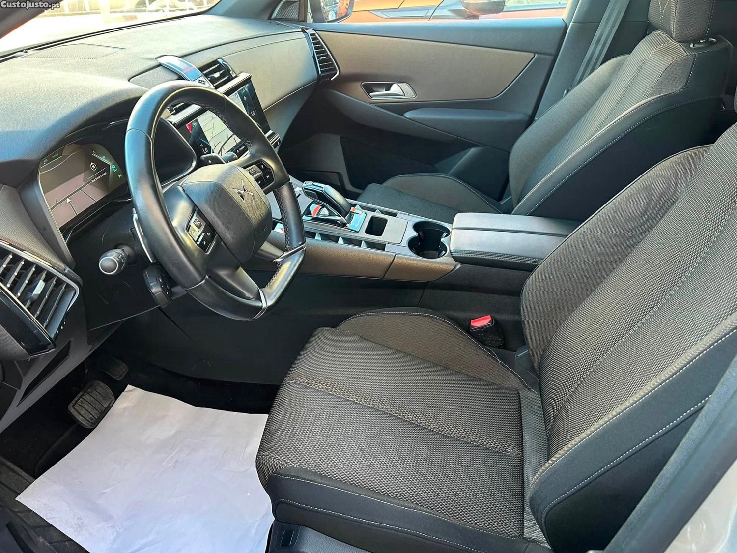 DS 7 7 Crossback 1.6 E-Tense Aut. de 2022 Impecavel — fotografia 5