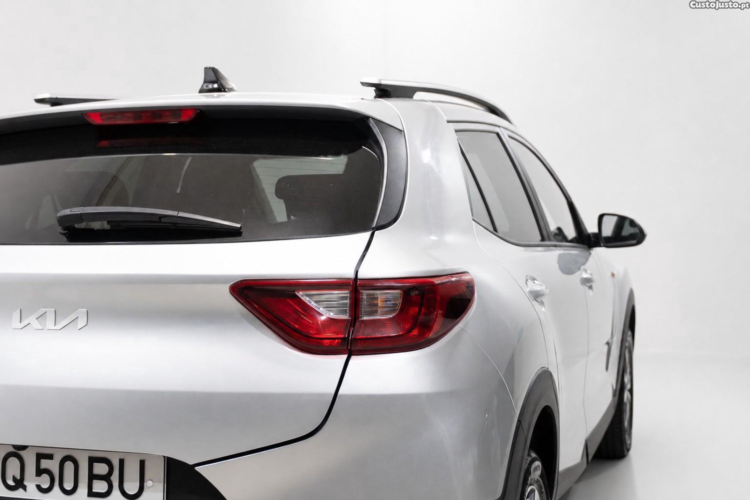 Kia Stonic 1.2 MPi Dynamic — fotografia 18