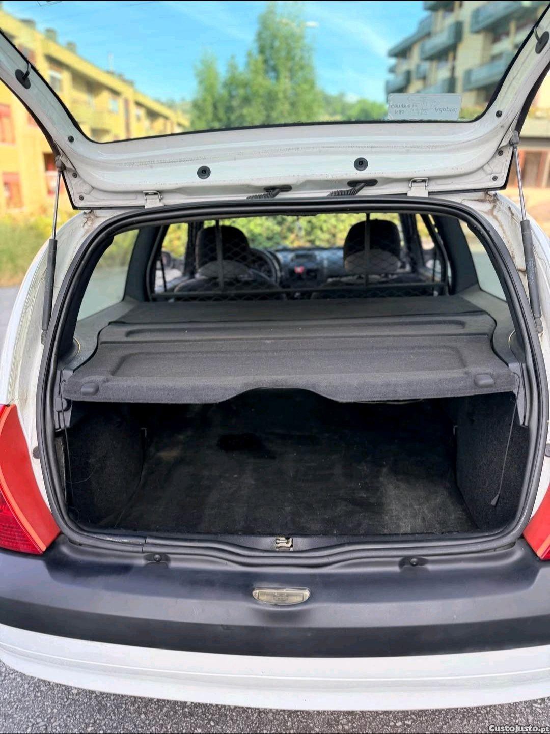 Renault Clio 1.5 dci — fotografia 6