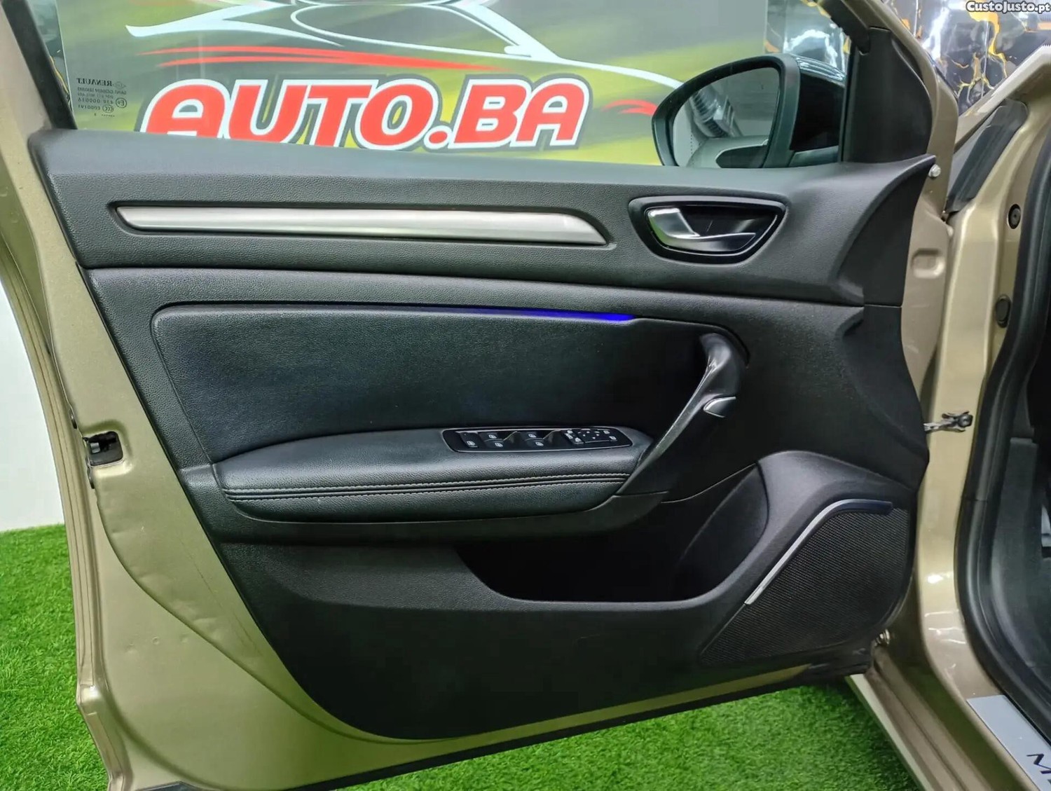 Renault Mégane 1.5 dCi Limited SS — fotografia 14