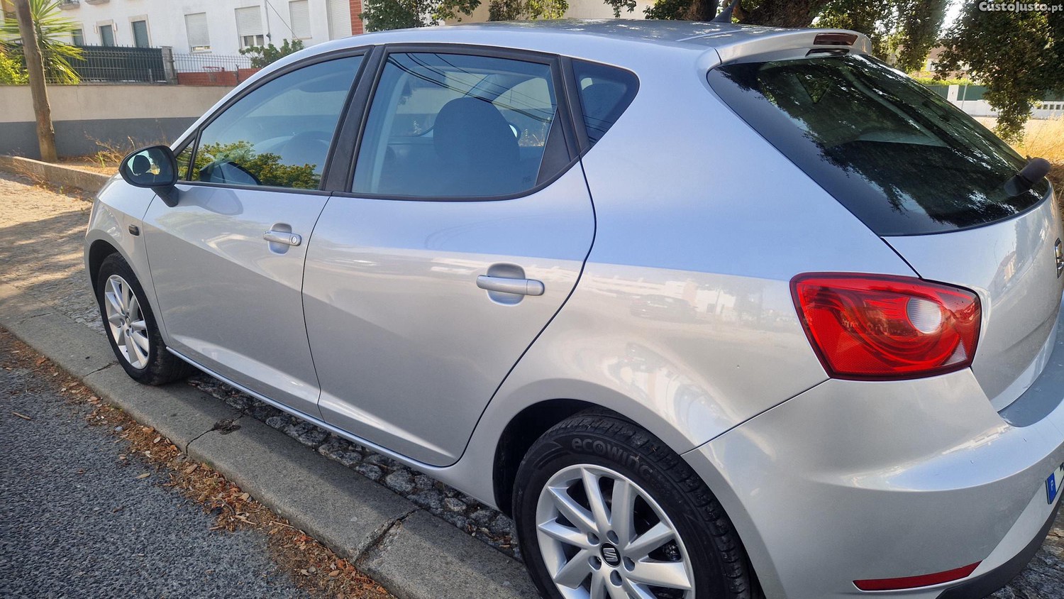 SEAT Ibiza 1.4tdi 90cvs 5 portas 5 lugares 12/2016 Nacional — fotografia 9