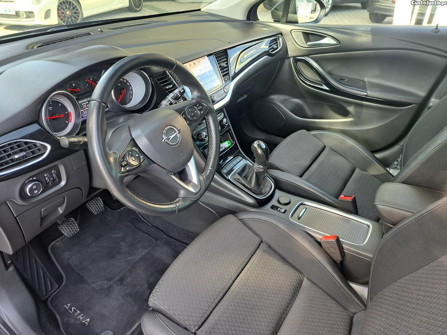Opel Astra 1.6 CDTI Innovation S/S - 19 — photo 5