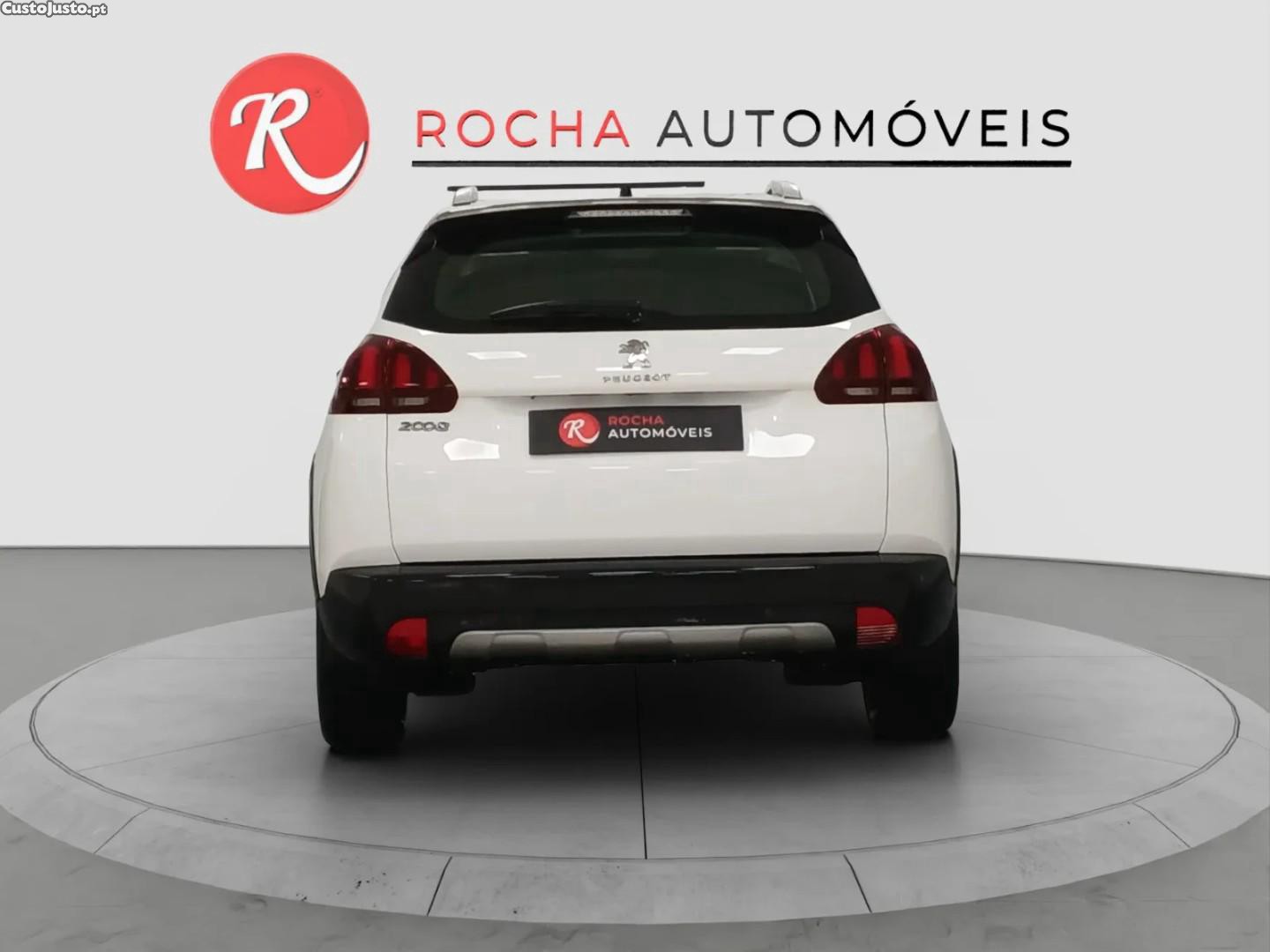 Peugeot 2008 1.2 PureTech Allure — fotografia 10