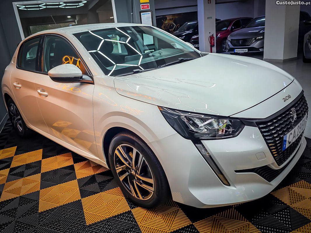 Peugeot 208 1.2 PureTech Allure Pack EAT8 — fotografia 11