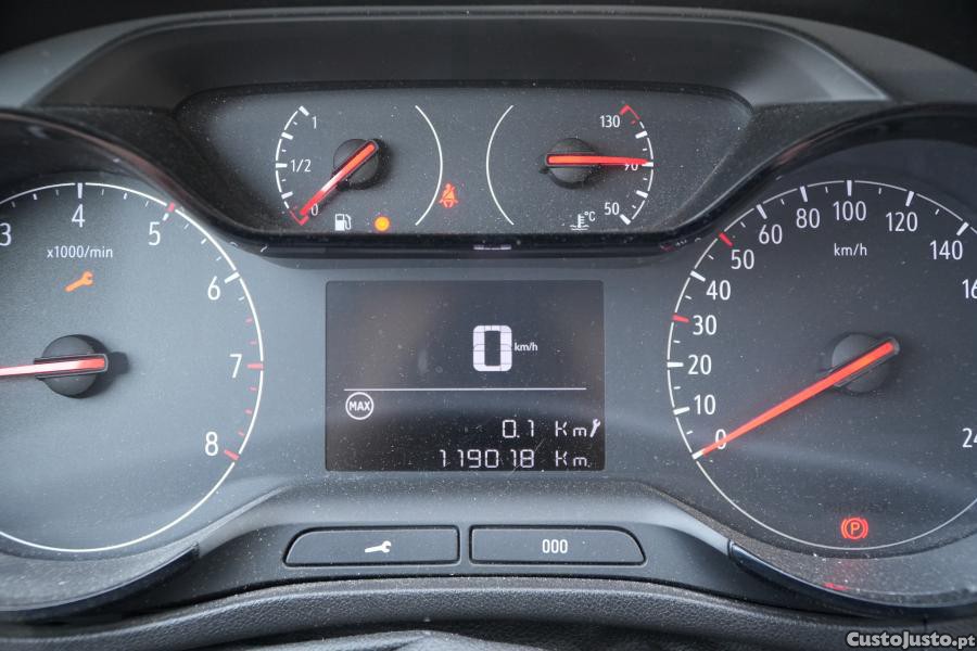 Opel Crossland 1.5 D Business — fotografia 5