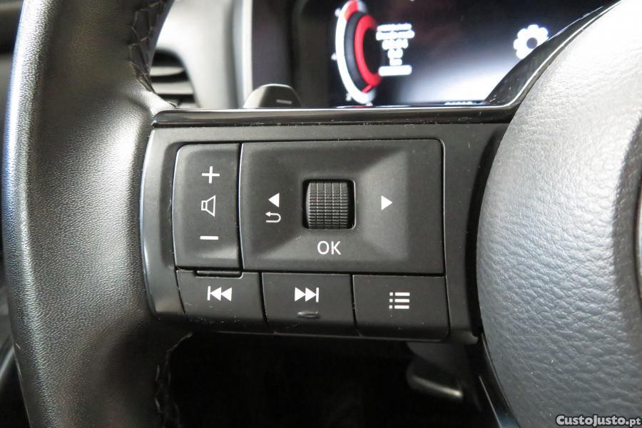 Nissan Qashqai 1.3 DIG-T N-Connecta — fotografia 21