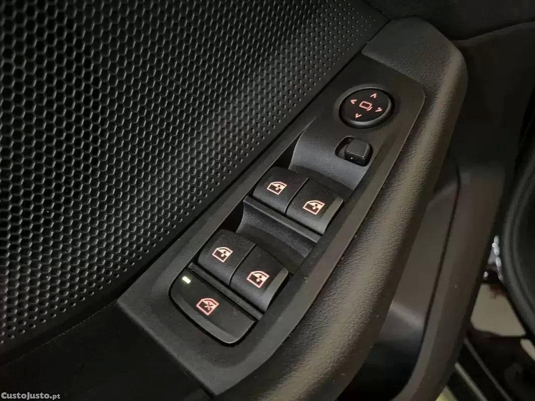 BMW 116 D advantage — fotografia 3