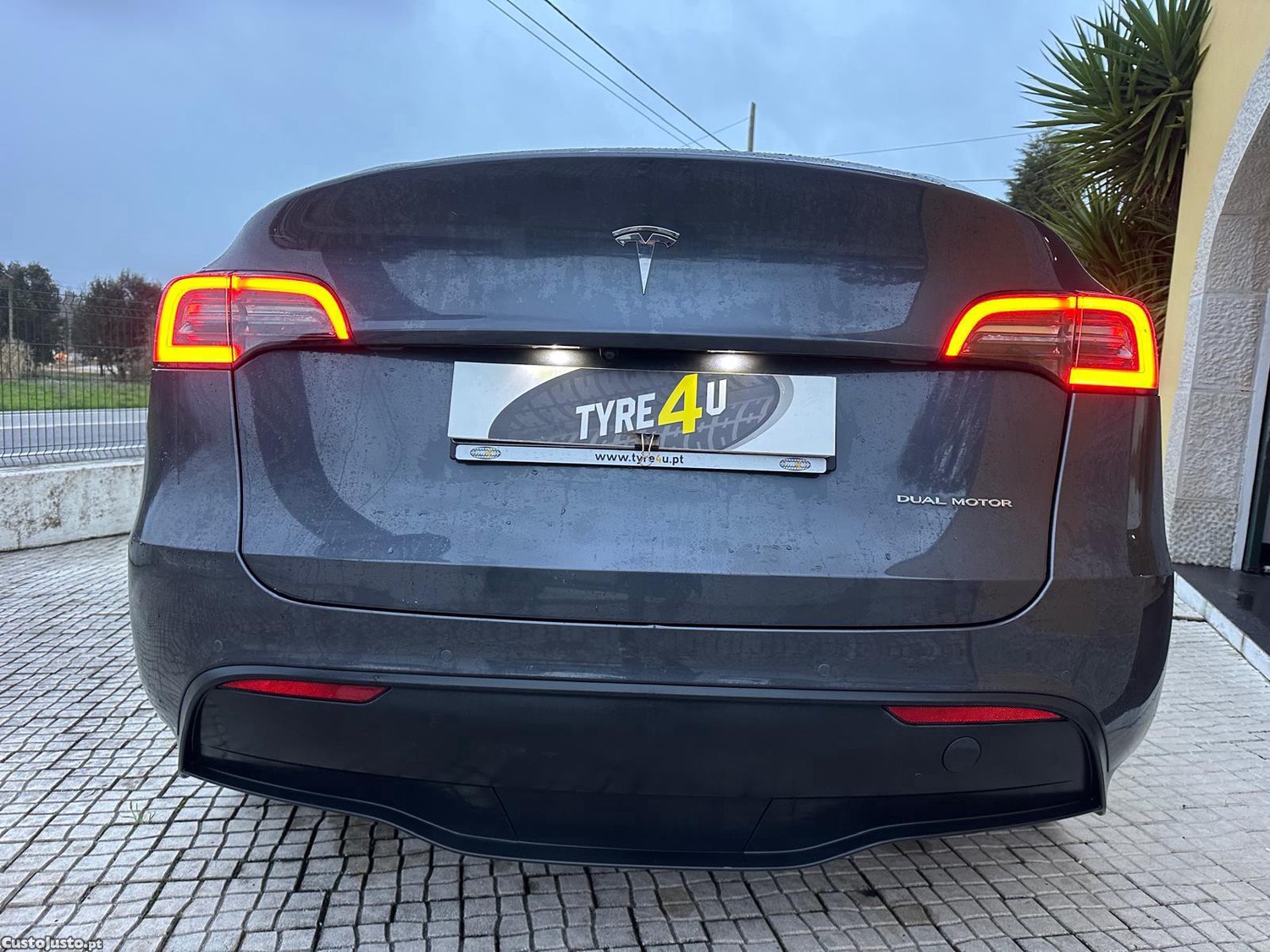 Tesla Model Y Long Range Tração Integral — fotografia 5