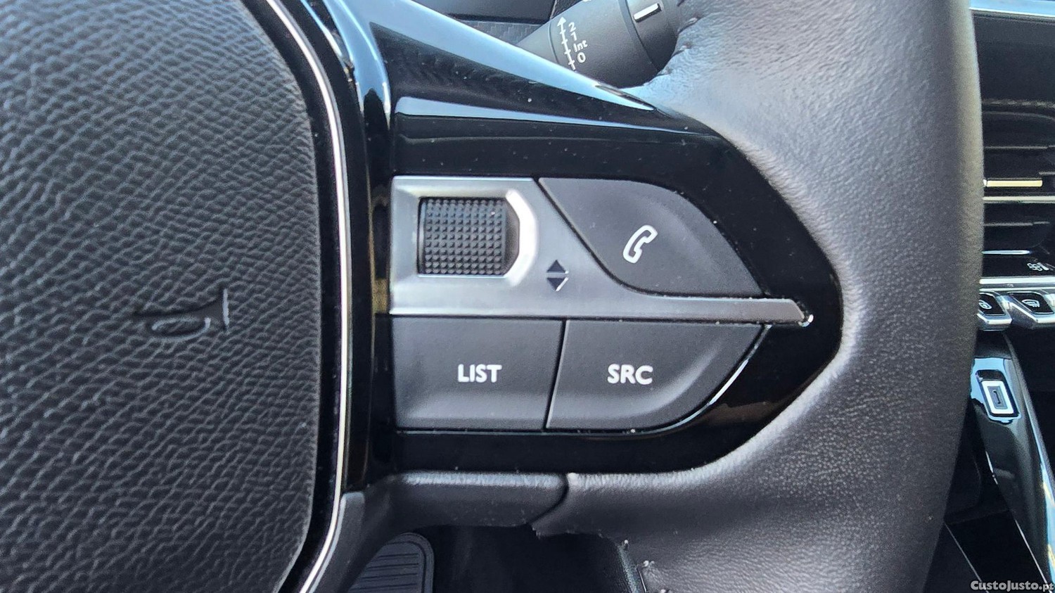Peugeot 208 1.2 PureTech Active — fotografia 16