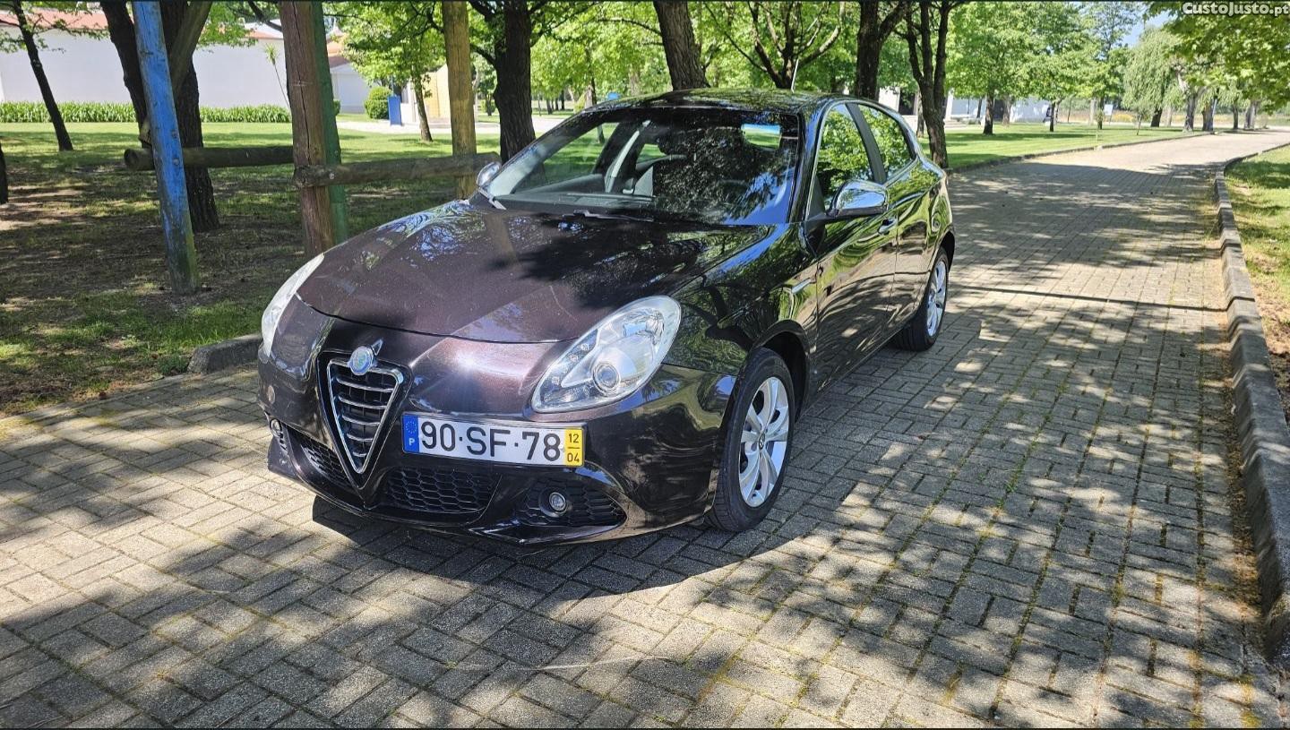 Alfa Romeo Giulietta Distinctive — fotografia 3