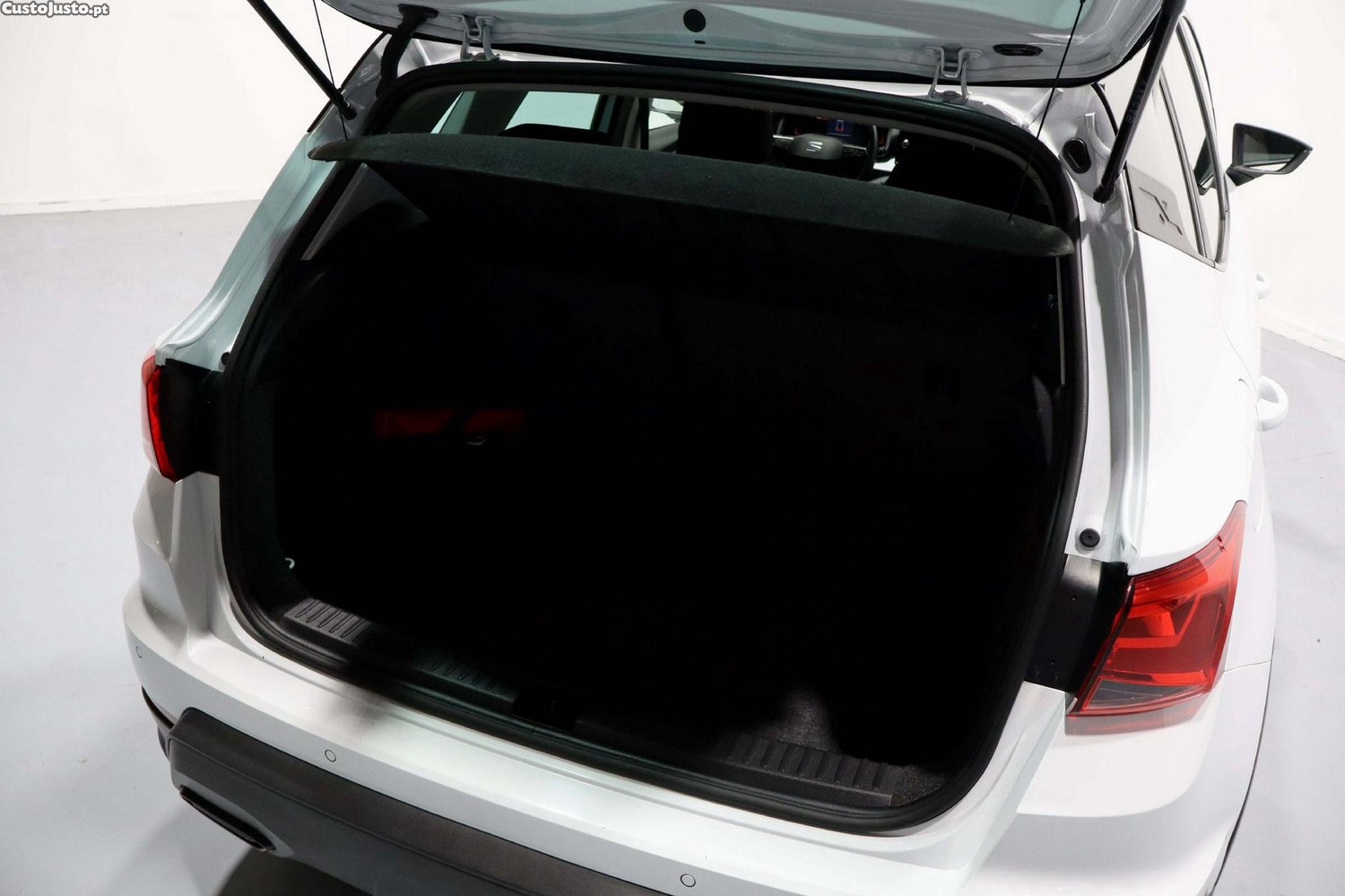 SEAT Arona 1.0 TSI Style — fotografia 29