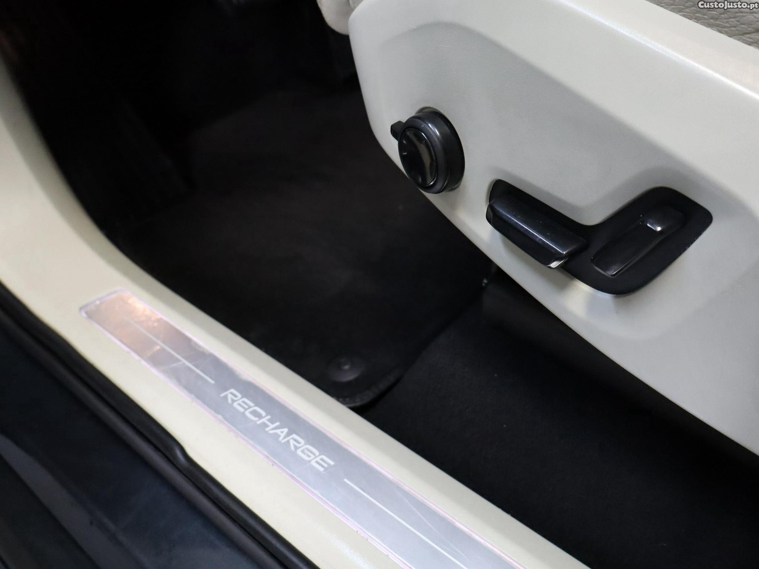 Volvo XC 90 2.0 T8 PHEV Inscription AWD — fotografia 19