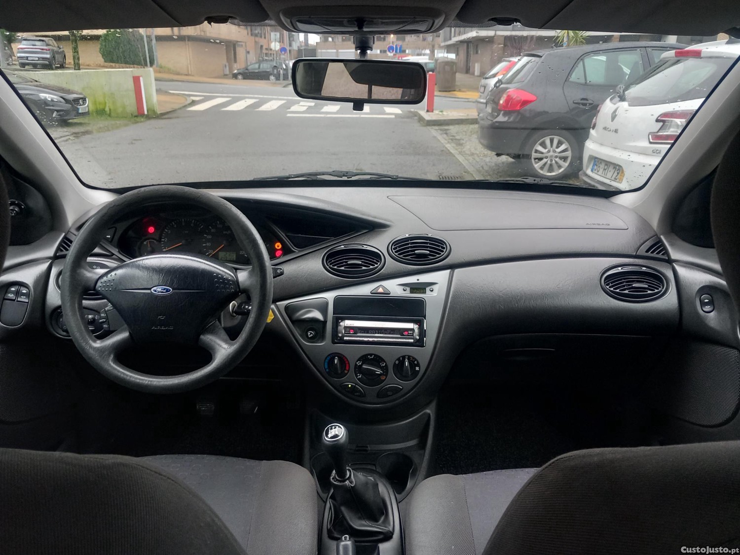 Ford Focus 1.4 Ambiente — fotografia 6