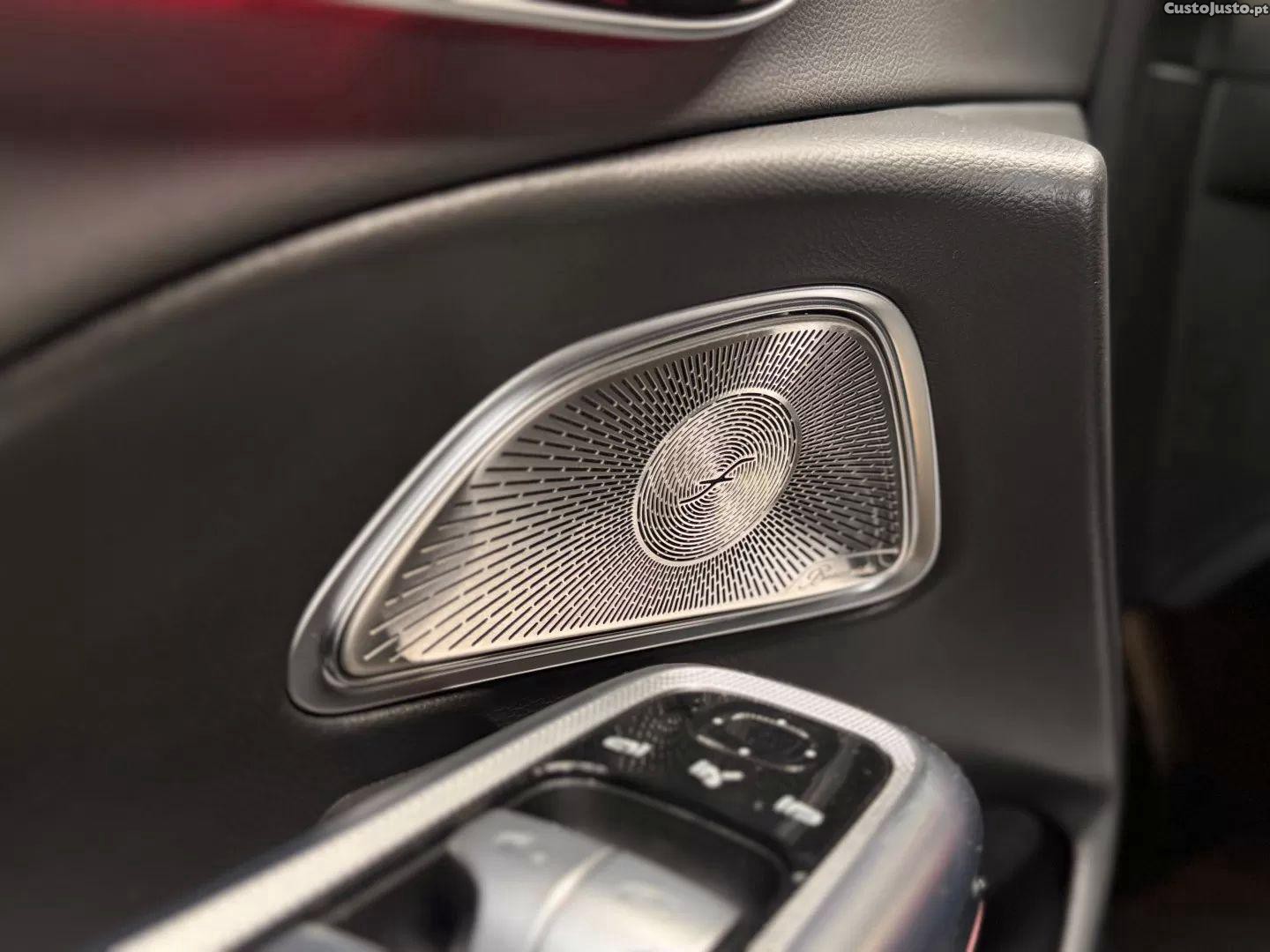 Mercedes-Benz E 400 4matic — fotografia 13