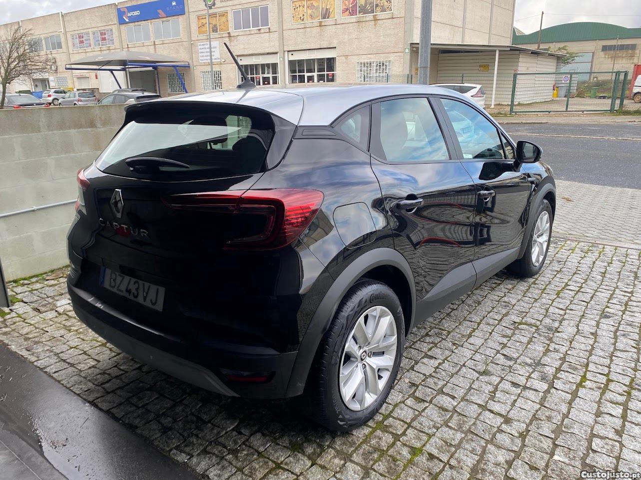 Renault Captur 1.0 Tce Businesse Edition — fotografia 3