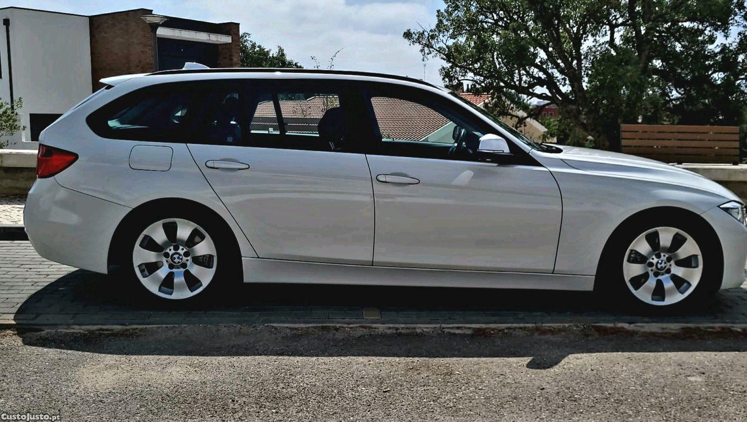 BMW 320 d — fotografia 9